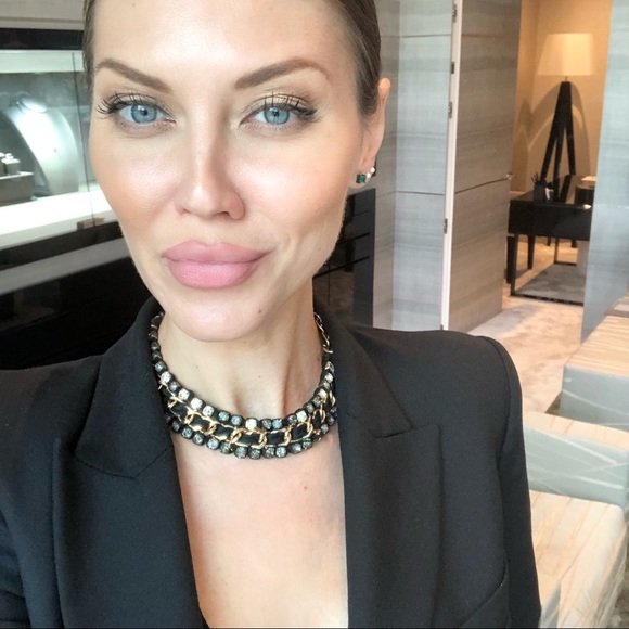 Aldo Jewelry - ALDO chocker necklace